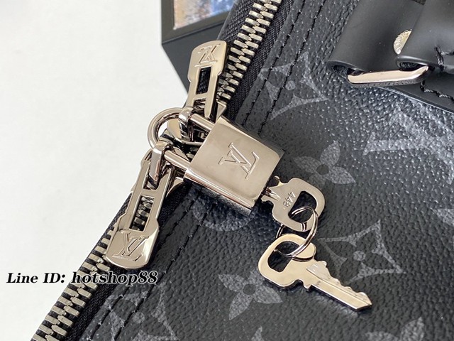 路易威登LV旅行包 M40569 Keepall 45旅行袋 LV黑花新版男士手提肩背旅行袋 xxlv2428